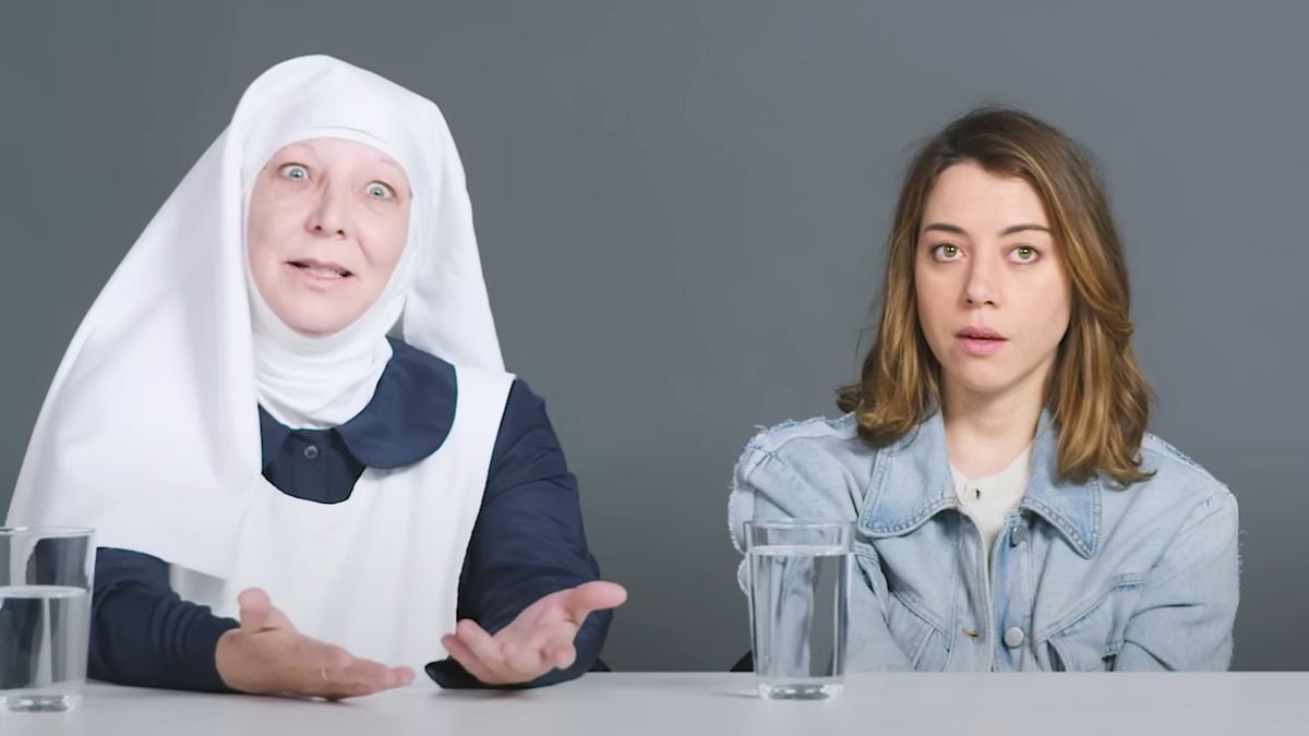 Aubrey Plaza and Sister Kate in the Cut interview.