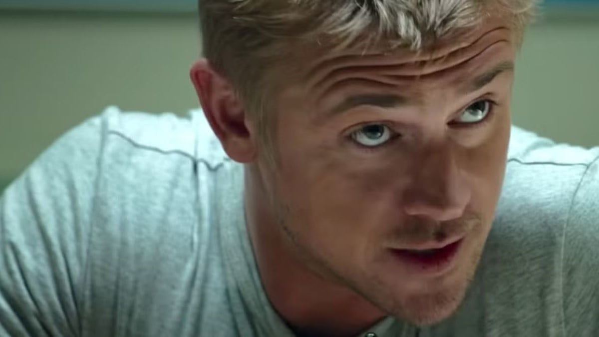 Boyd Holbrook as Quinn in The Predator