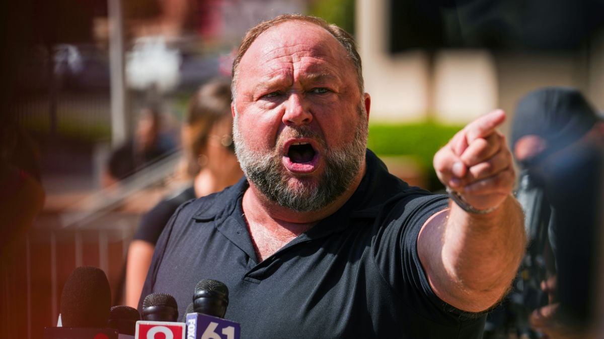 Alex Jones speaks to the media outside Waterbury Superior Court during his trial