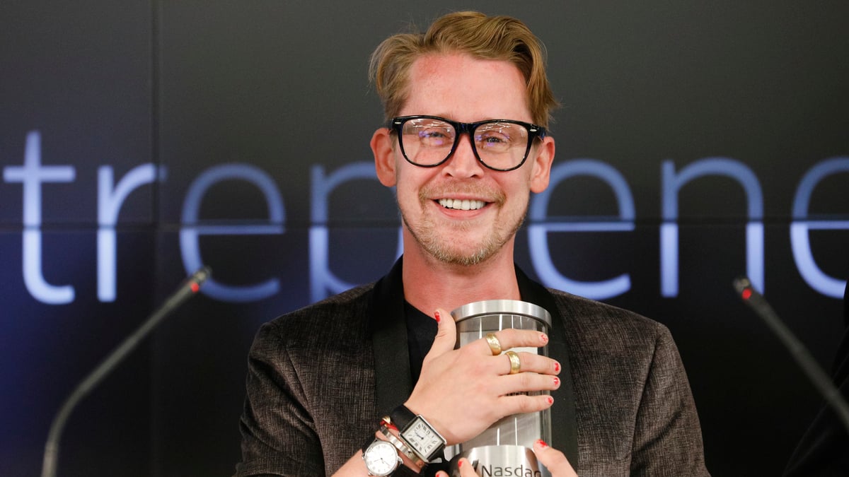 SAN FRANCISCO, CA - AUGUST 06:  Macaulay Culkin, co-founder of lifestyle media Bunny Ears, is the honorary bell ringers of the Nasdaq Closing Bell from the Nasdaq Entrepreneurial Center on August 6, 2019 in San Francisco, California.  They were joined by the graduating class of the Lehigh Startup Academy and Jeff Thomas of Nasdaq (Back L)