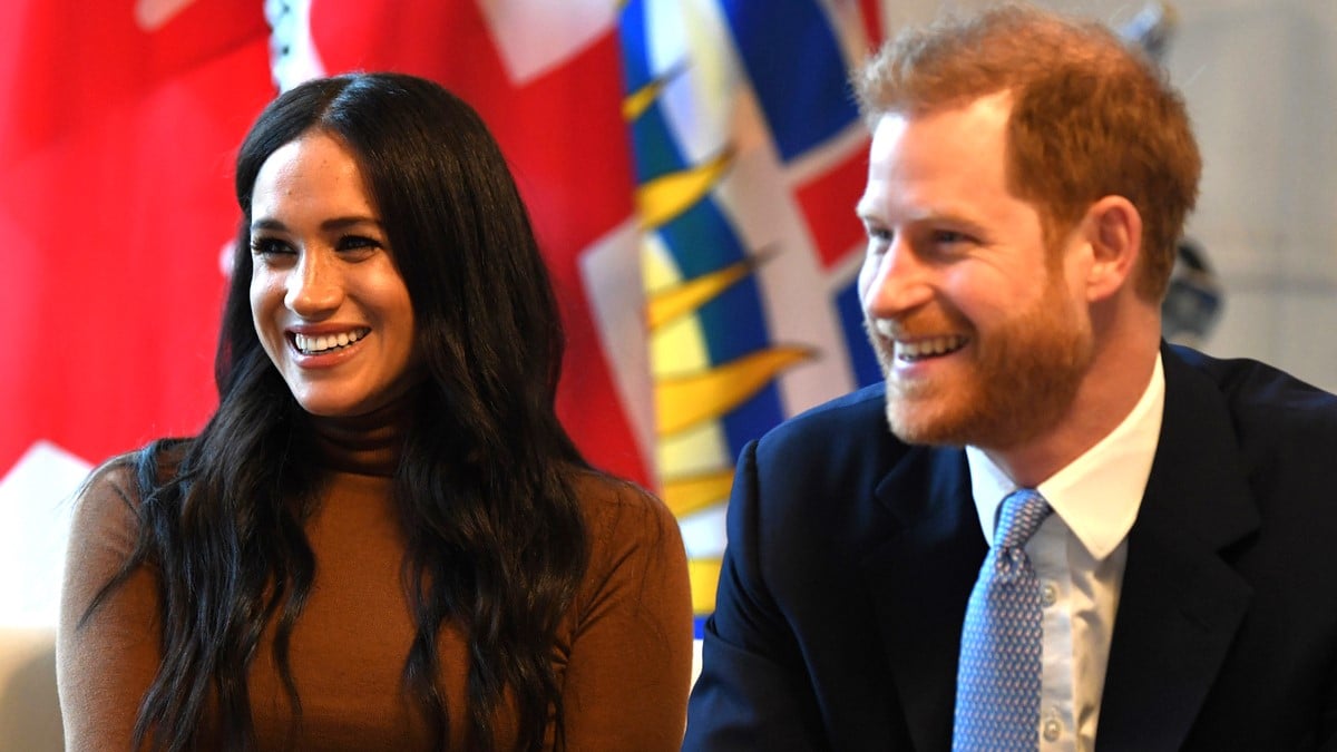 Prince Harry, Duke of Sussex and Meghan, Duchess of Sussex smile during their visit to Canada House in thanks for the warm Canadian hospitality and support they received during their recent stay in Canada, on January 7, 2020 in London, England.