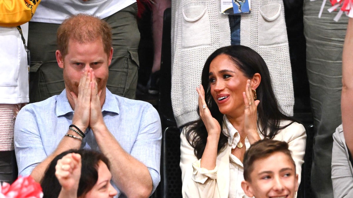 Prince Harry, Duke of Sussex and Meghan, Duchess of Sussex attend the sitting volleyball during day six of the Invictus Games Düsseldorf 2023 on September 15, 2023 in Dusseldorf, Germany