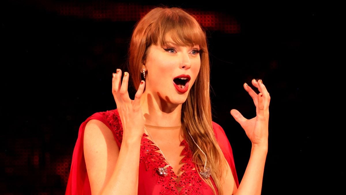 Taylor Swift performs onstage during "Taylor Swift | The Eras Tour" at Lucas Oil Stadium on November 01, 2024 in Indianapolis, Indiana. (Photo by Kevin Mazur/TAS24/Getty Images for TAS Rights Management)