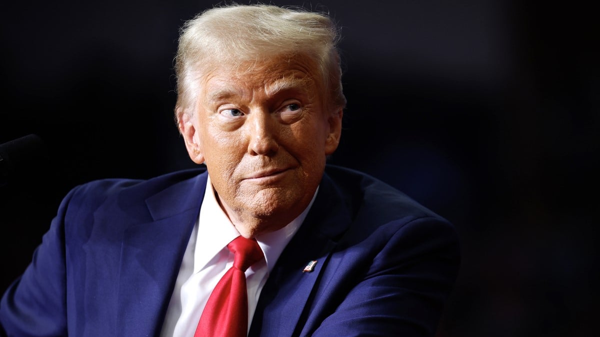 Republican presidential nominee, former President Donald Trump holds a campaign rally at the PPG Paints Arena on November 04, 2024 in Pittsburgh, Pennsylvania. With one day left before the general election, Trump is campaigning for re-election in the battleground states of North Carolina, Pennsylvania and Michigan.