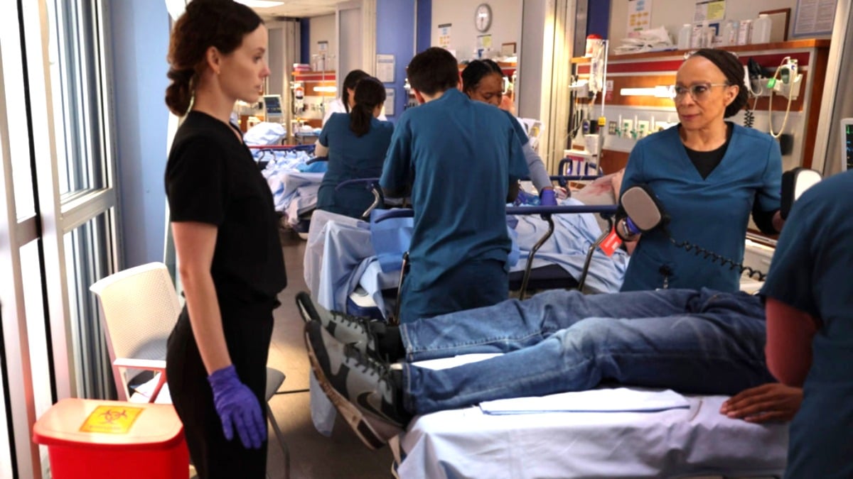 Sarah Ramos as Cailtin Lenox and S. Epatha Merkerson as Sharon Goodwin on Chicago Med