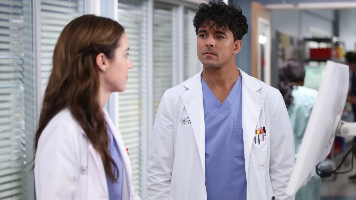 Dr. Jules Millin (Adelaide Kane) and Lucas Adams (Niko Terho) on Grey's Anatomy