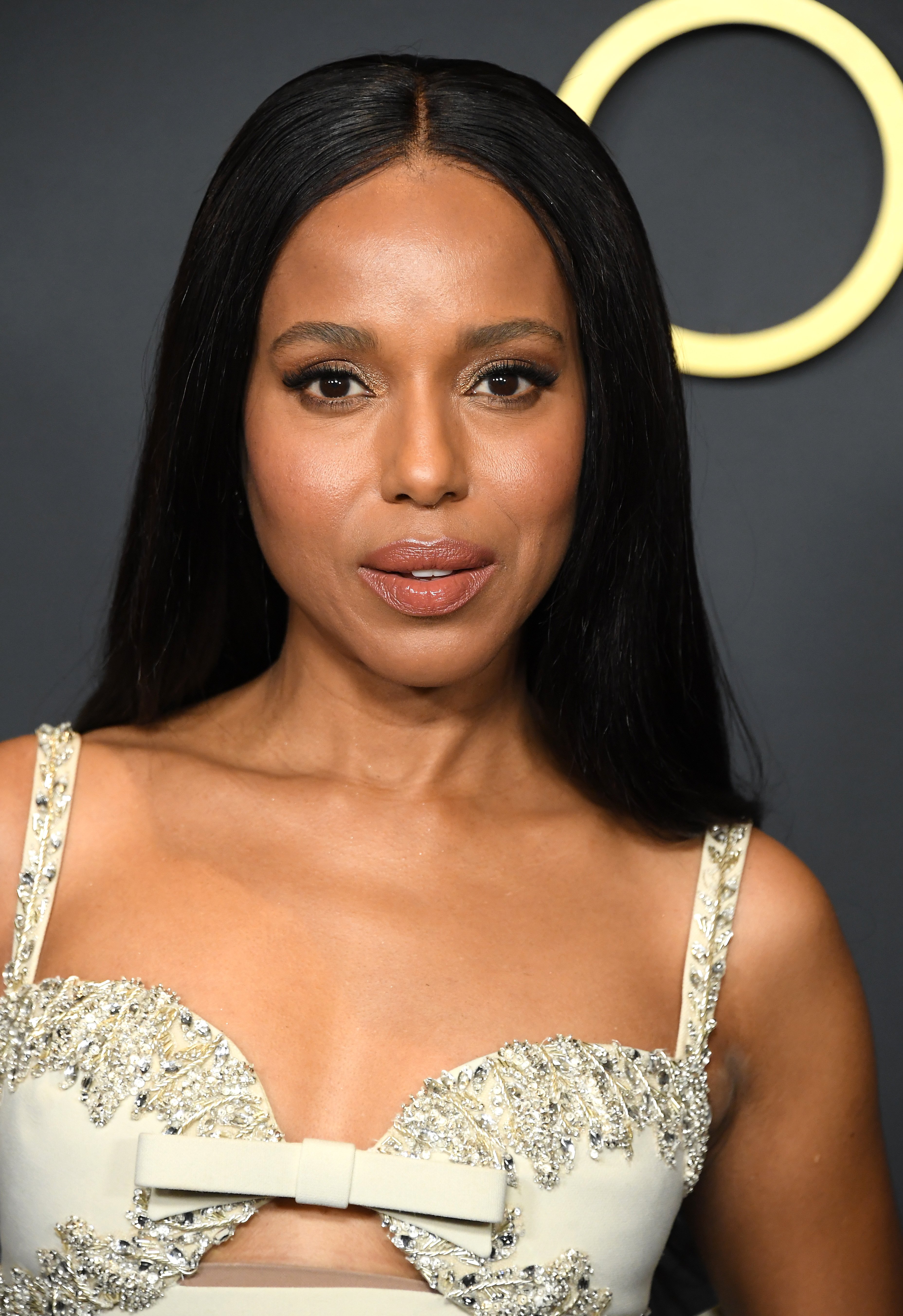 HOLLYWOOD, CALIFORNIA - NOVEMBER 17: Kerry Washington arrives at the 2024 Governors Awards at Dolby Theatre on November 17, 2024 in Hollywood, California.