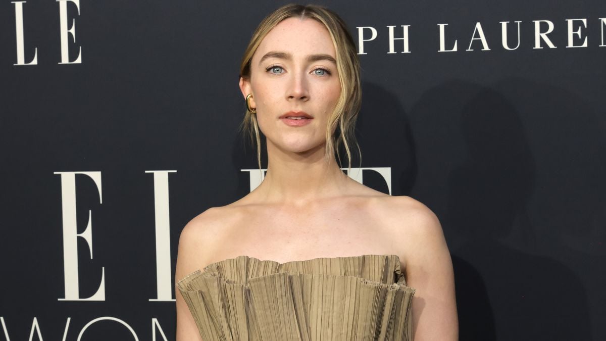 Saoirse Ronan's latest red carpet look kind of 'looks like a potato sack' but guess what, she pulls it off