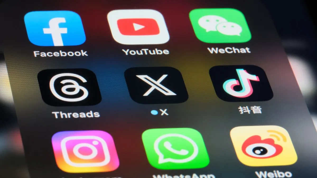 X (new Twitter), Threads, Facebook, YouTube, Instagram, WeChat, WhatsApp. Douyin(TikTok) and Sina Weibo app icons. Assorted online social media software brands