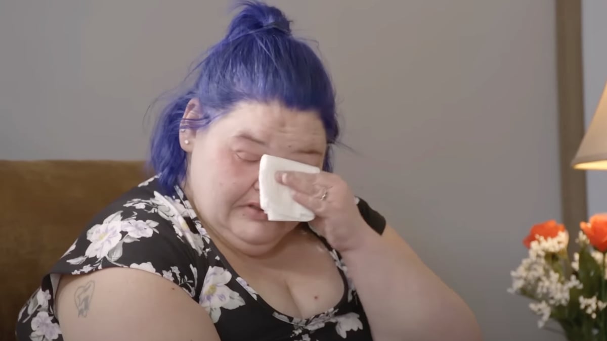 Amy Slaton crying in a scene from '1000-Lb Sisters'