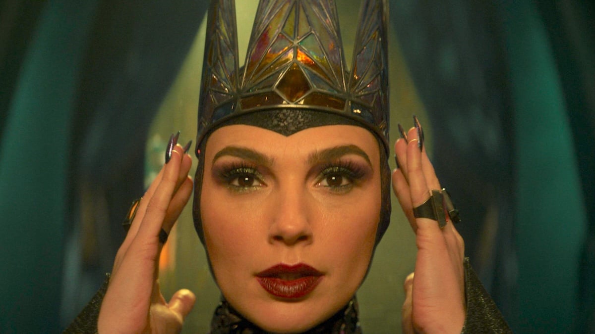 Gal Gadot as the Evil Queen in the live-action 'Snow White'