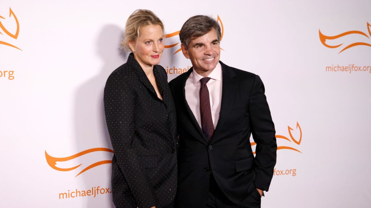 Ali Wentworth and George Stephanopoulos attend the 2024 A Funny Thing Happened On The Way To Cure Parkinson's Benefit at Cipriani South Street on November 16, 2024 in New York City.