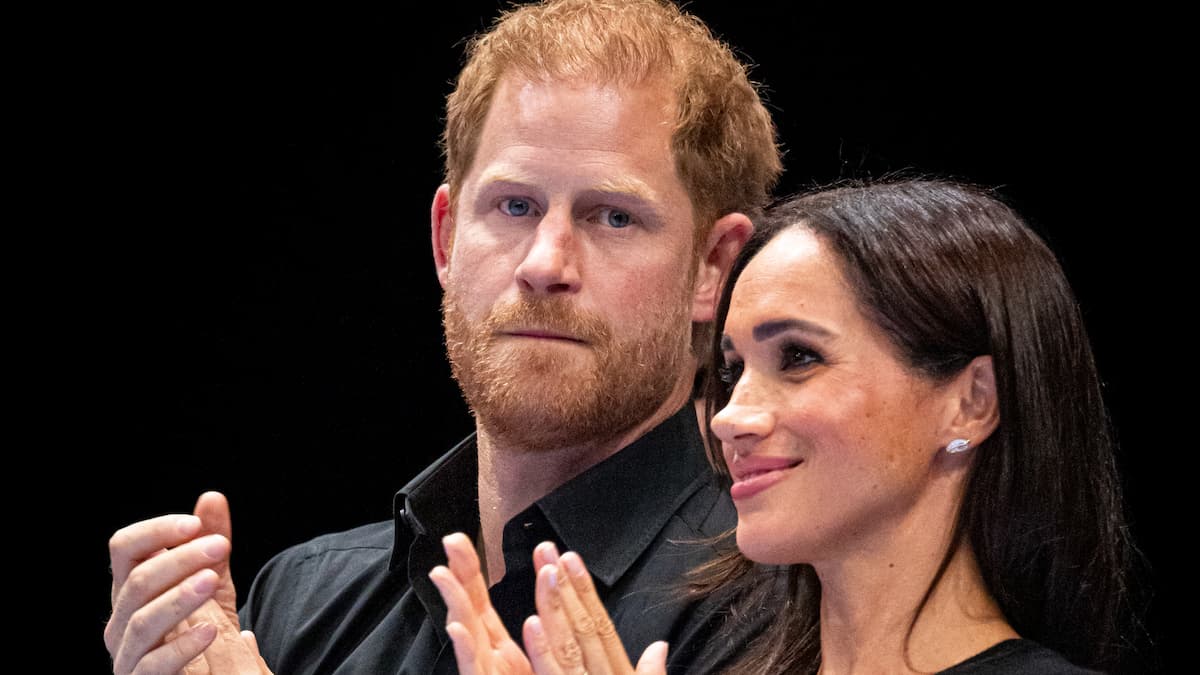 'A big storm over in the U.S.': Prince Harry and Meghan Markle suffer 'major blow' as they are still cursed after keeping 'mouth shut'