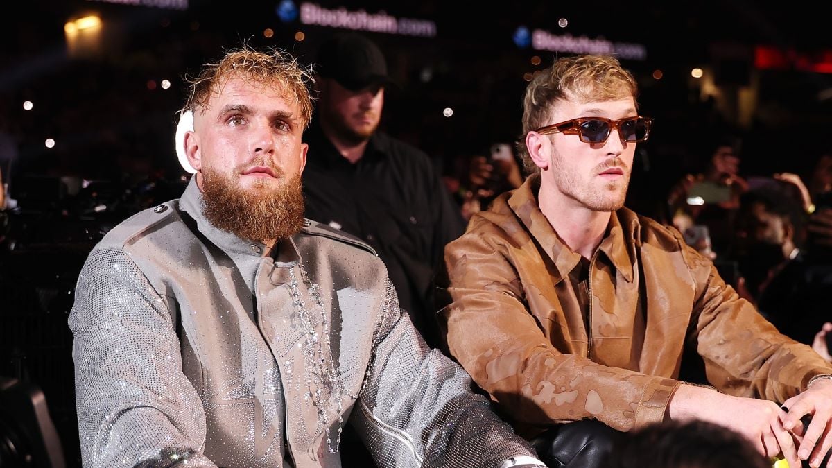 Jake Paul and Logan Paul enter during LIVE On Netflix: Jake Paul vs. Mike Tyson at AT&T Stadium on November 15, 2024 in Arlington, Texas. (Photo by Al Bello/Getty Images for Netflix © 2024)