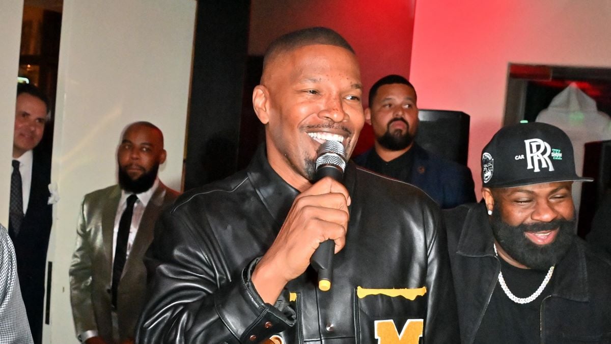 Jamie Foxx (C) and Datari Turner (R) attend the Jamie Foxx Strong Black Legends Dinner // What Had Happened Was... at Mr. Chow on December 10, 2024 in Los Angeles, California. (Photo by Jerod Harris/Getty Images for Netflix)