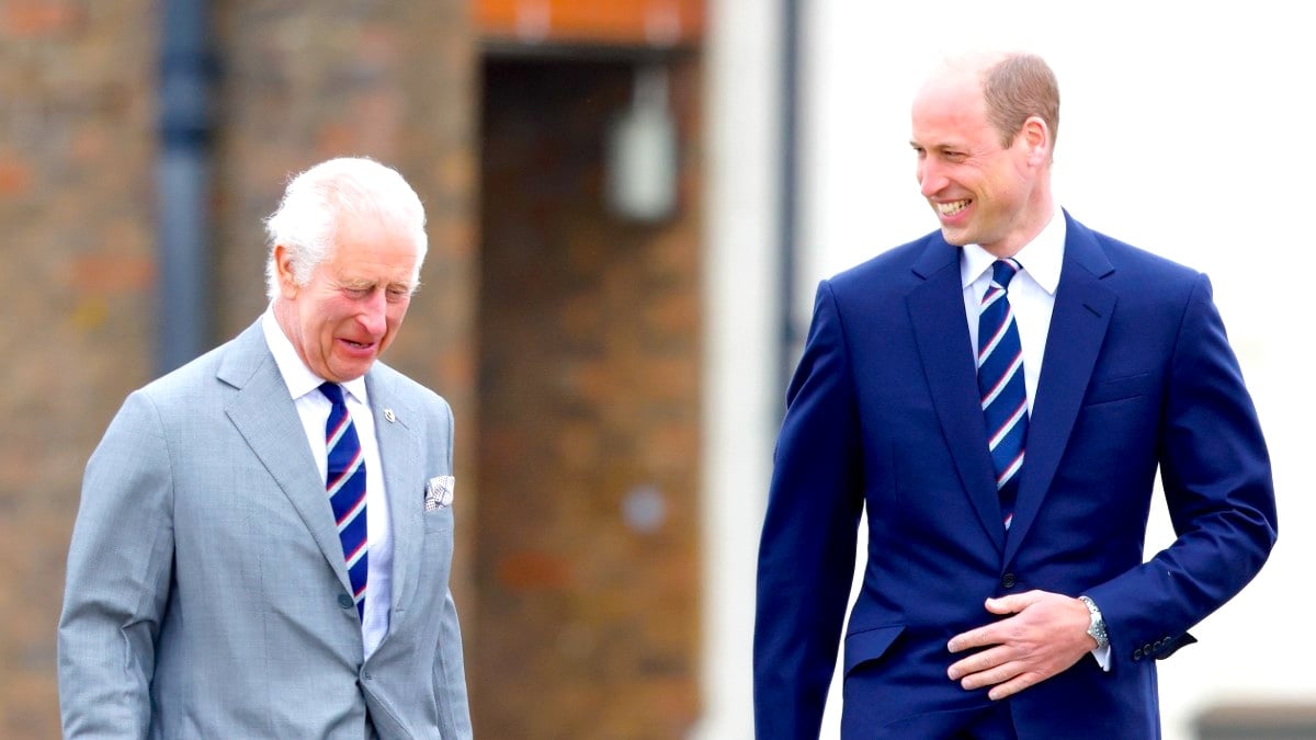 King Charles III and Prince William, Prince of Wales (both wearing the regimental tie of the Army Air Corps) attend the official handover