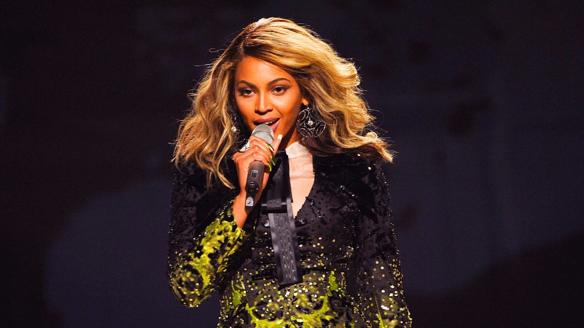 Singer Beyonce Knowles on stage at the 50th Annual GRAMMY Awards at the Staples Center on February 10, 2008 in Los Angeles, California