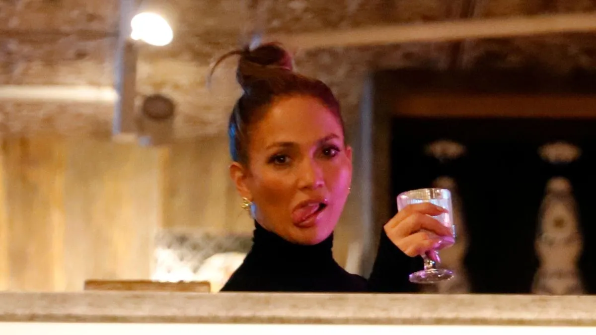 ASPEN, CO - DECEMBER 27: Jennifer Lopez is seen out and about on December 27, 2024 in Aspen, Colorado.