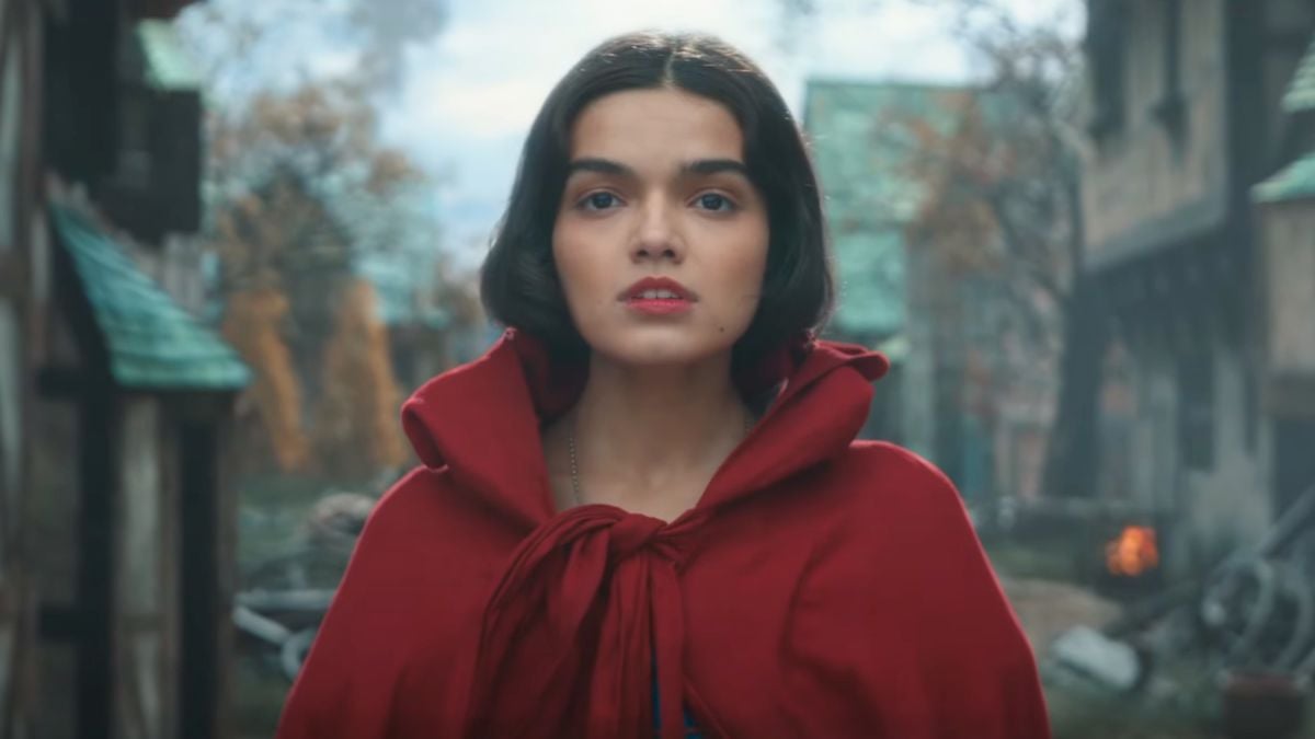 Rachel Zegler in the Snow White trailer.