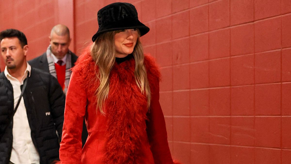 KANSAS CITY, MISSOURI - DECEMBER 21: Taylor Swift looks on prior to a game between the Kansas City Chiefs and the Houston Texans at GEHA Field at Arrowhead Stadium on December 21, 2024 in Kansas City, Missouri.