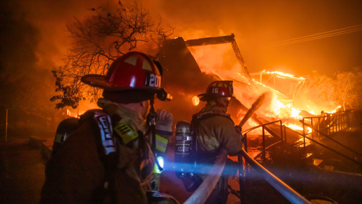 'An important reminder': There are '400' prison inmates among the firefighters risking their lives in LA and they're being paid peanuts