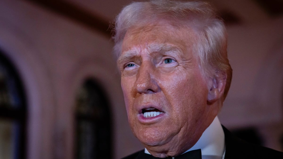 PALM BEACH, FLORIDA - DECEMBER 31: U.S. President-elect Donald Trump arrives on New Year's Eve at his Mar-A-Lago club on December 31, 2024 in Palm Beach, Florida.