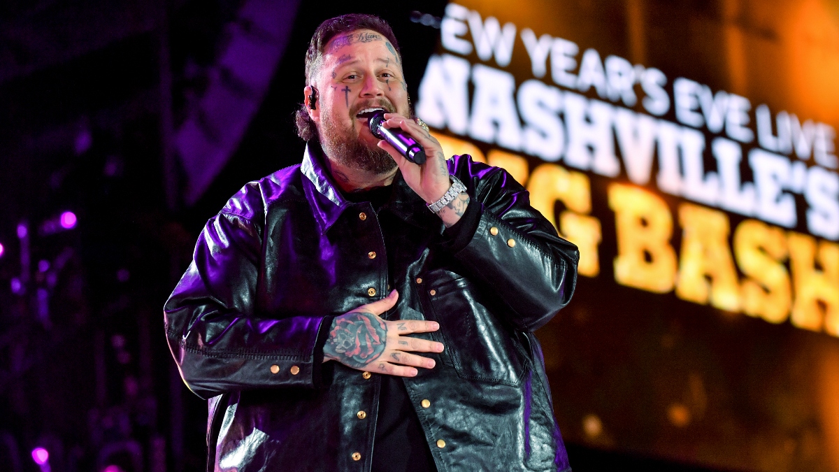 Jelly Roll welcomes four new animals and vies to end Eminem and MGK ...