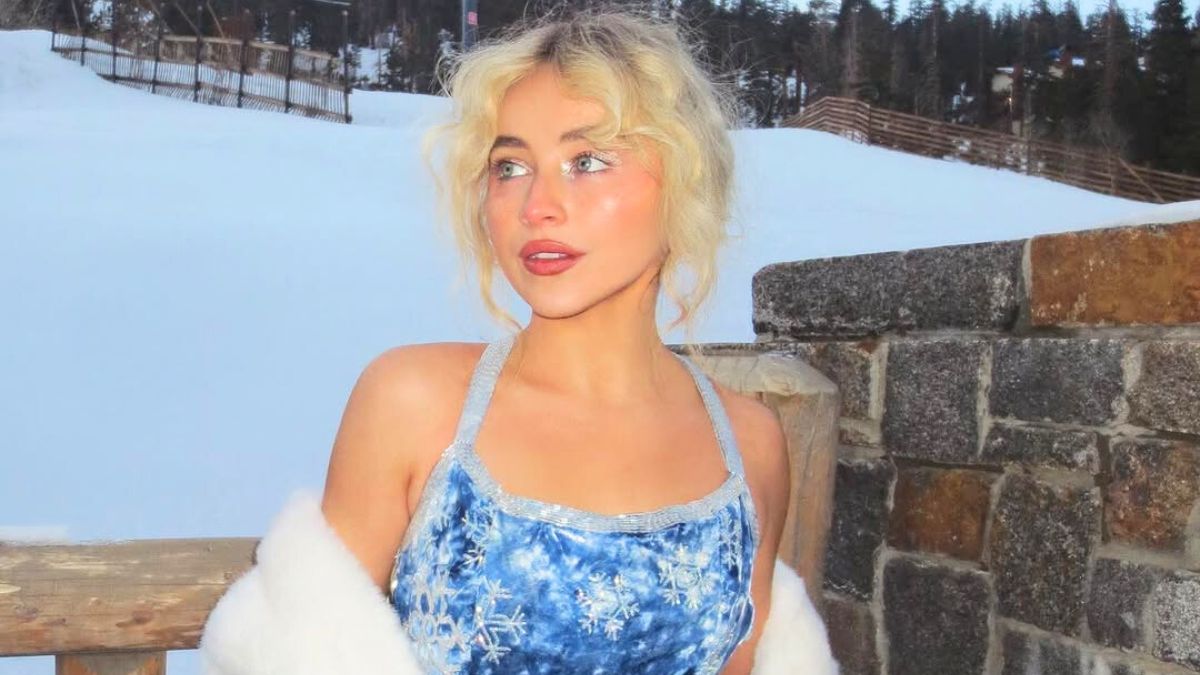 Sabrina Carpenter looking like Elsa from Frozen in a snowflake dress in her New Year's post