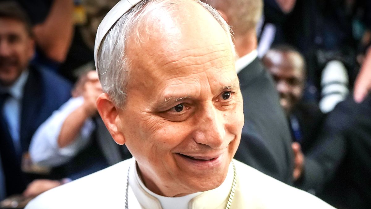 Pope Leo XIV shakes the hands and greets people of the press after an audience with thousands of journalists and media workers on May 12, 2025 at Paul VI Hall in Vatican City, Vatican. The audience with journalists has become a tradition among newly elected popes. (Photo by Christopher Furlong/Getty Images)