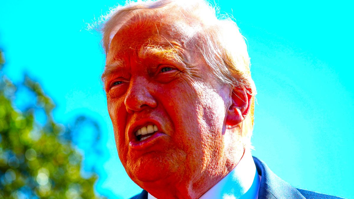 U.S. President Donald Trump talks to the media before heading to Marine One on the south lawn of the White House on October 05, 2025 in Washington, DC. The Trumps are heading to Norfolk, Virginia this afternoon to celebrate the Navy’s 250th birthday. (Photo by Tasos Katopodis/Getty Images)