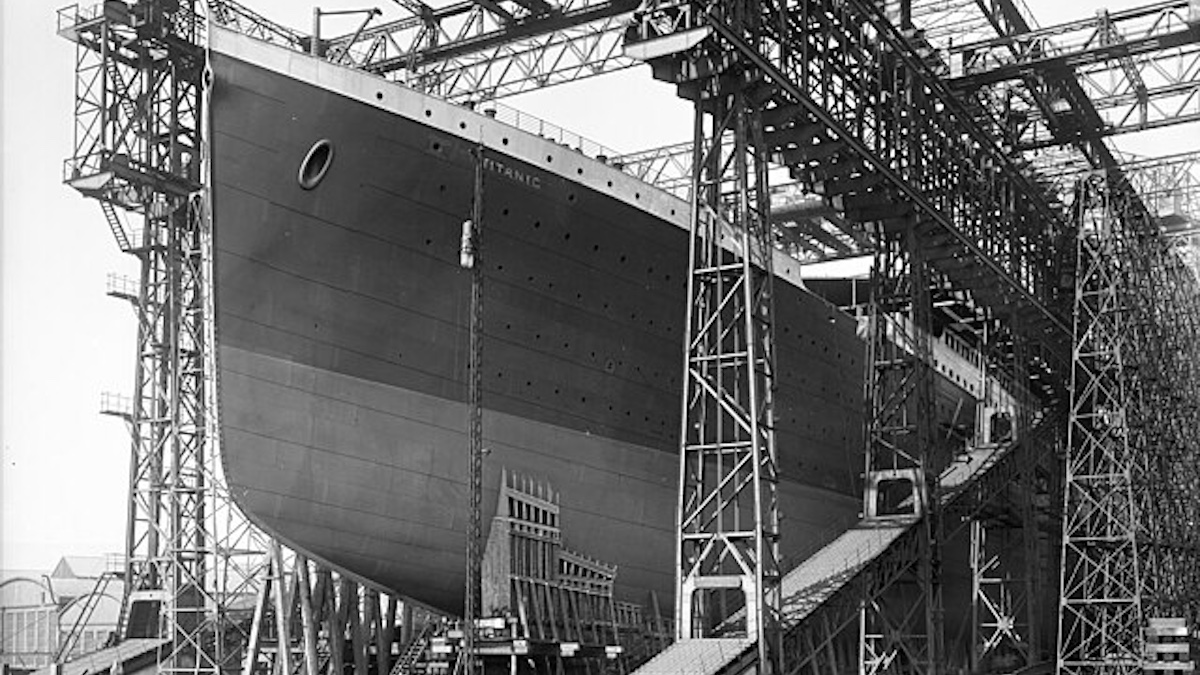 RMS_Titanic_ready_for_launch,_1911