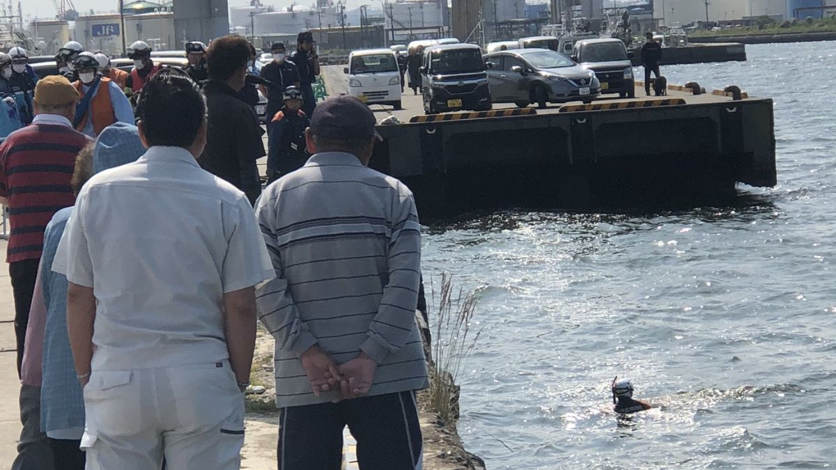 Fire brigade, police, and ambulance rush to rescue a drowning woman in Japan, but rescue teams arrive to find a life-size sex doll safely pulled from ocean