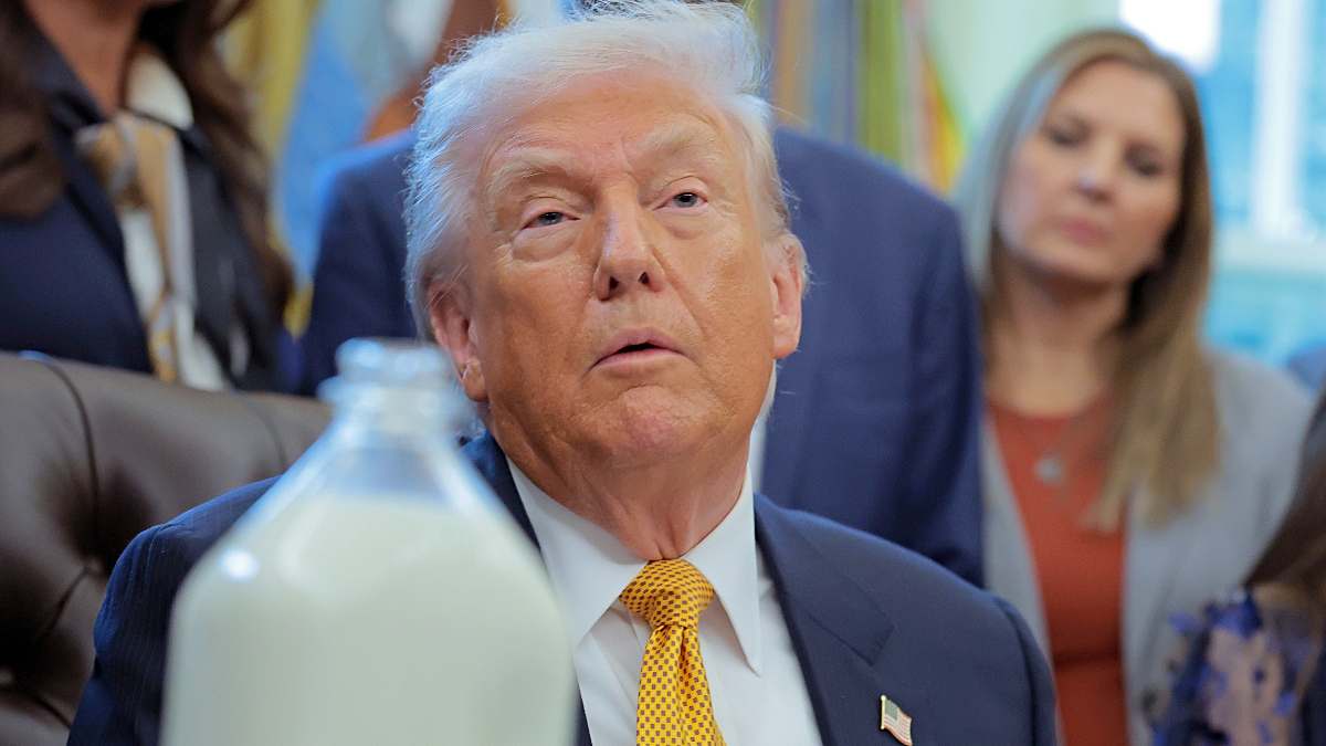 Donald Trump falls asleep during White House meeting on January 14, 2025