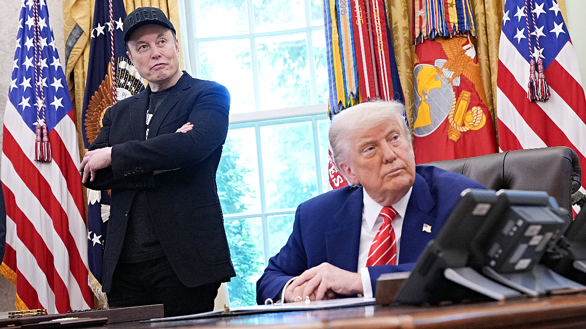 Elon Musk proves he’s hypocrite final boss as he hails ICE detaining sex offenders but forgets he dines with the worst one