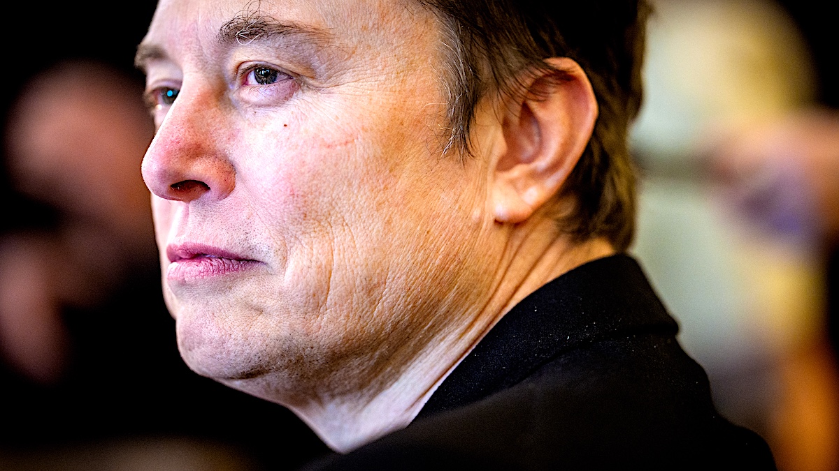 WASHINGTON, DC - APRIL 30: White House Senior Advisor, Tesla and SpaceX CEO Elon Musk attends a Cabinet meeting at the White House on April 30, 2025 in Washington, DC. Trump convened the meeting as reports released today say the U.S. economy contracted 0.3% in the first quarter of 2025, the first negative reading in three years, fueled by a massive surge in imports ahead of the administration's expected tariffs.