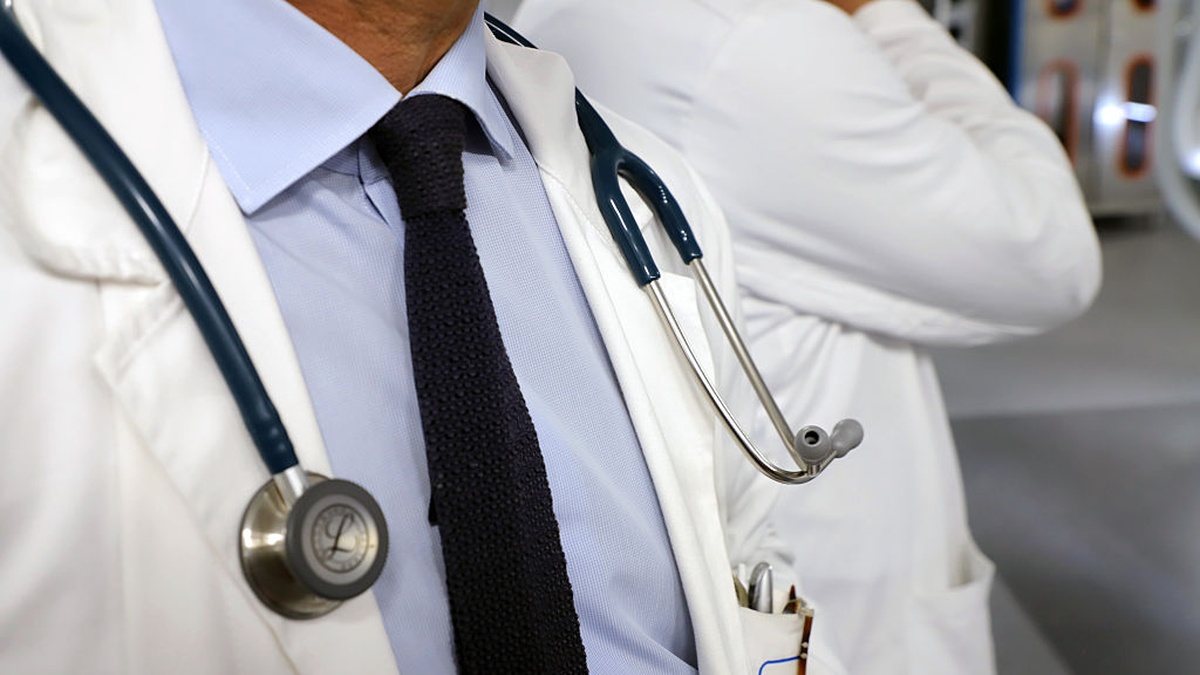 Doctor refuses to answer senator's gotcha question about pregnant men, condemns 'polarized language"