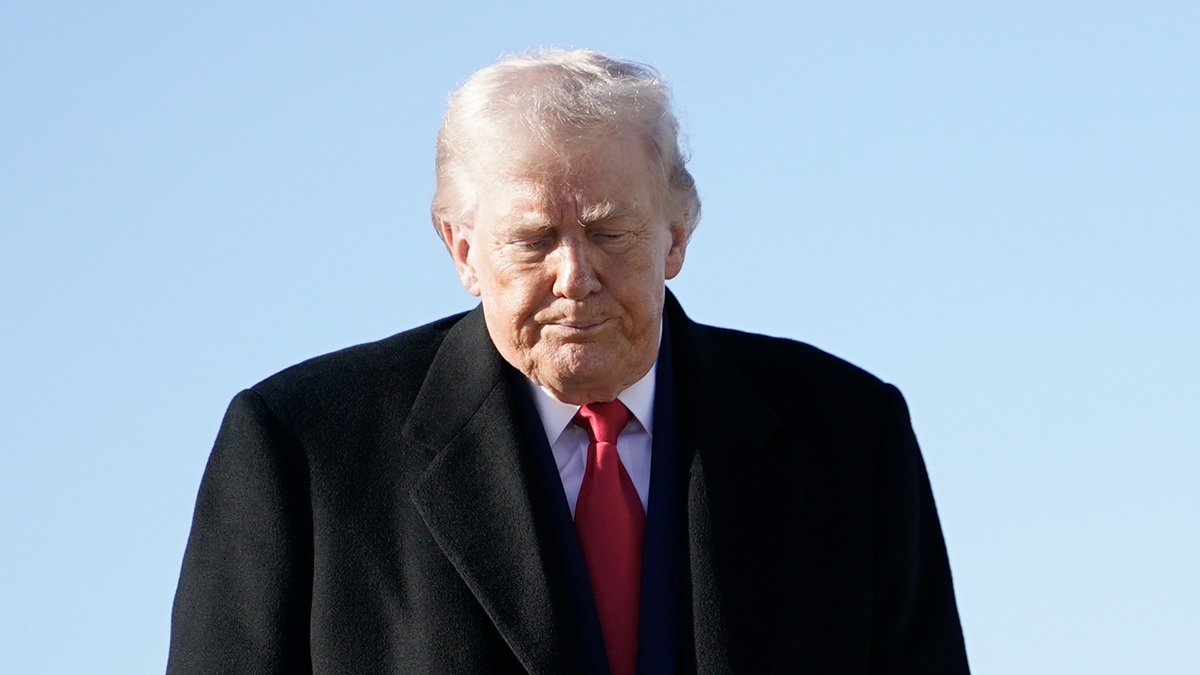 FORT BRAGG, NORTH CAROLINA - FEBRUARY 13: U.S. President Donald Trump prepares to board Air Force One at Pope Army Airfield after a visit to the Fort Bragg U.S. Army base on February 13, 2026 in Fort Bragg, North Carolina. Trump visited the base to honor special forces involved in the military operation in Venezuela in early 2026. (Photo by Nathan Howard/Getty Images)