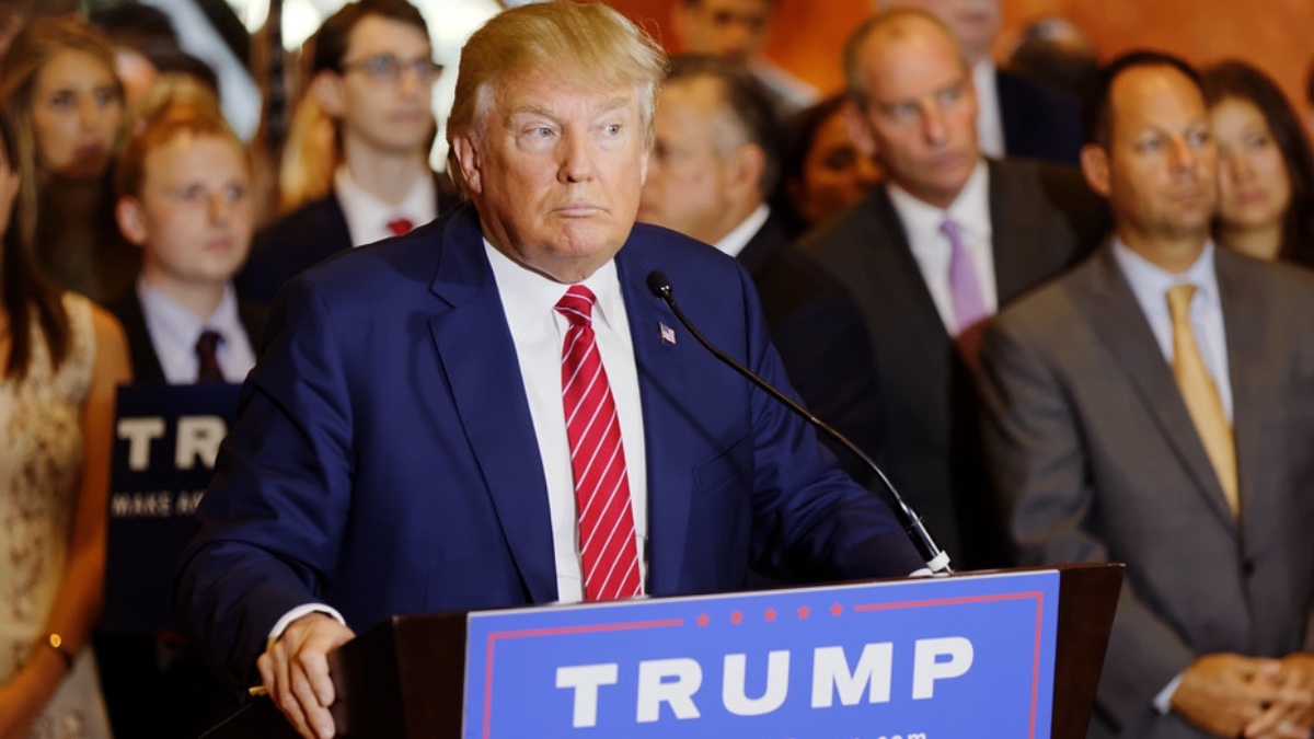 Donald Trump Signs The Pledge_1772818149854