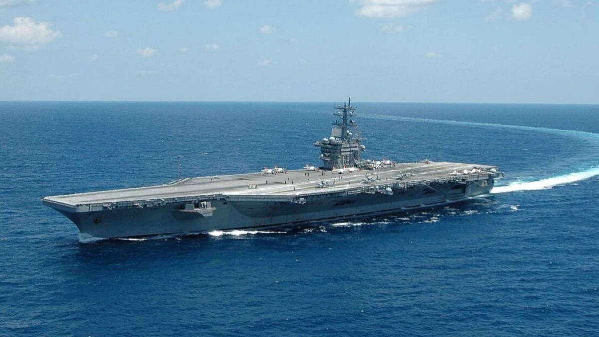 USS Dwight D. Eisenhower (CVN-69)